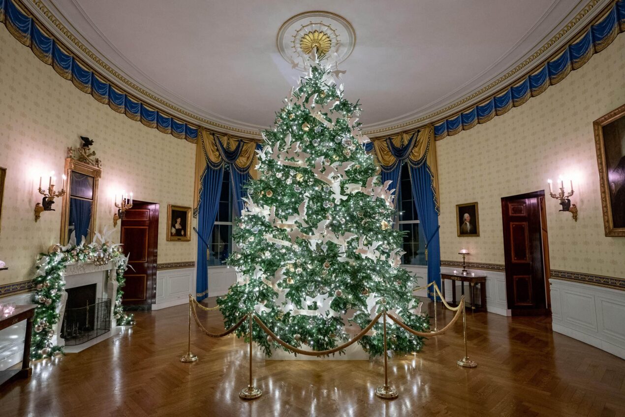 White House Christmas Decorations