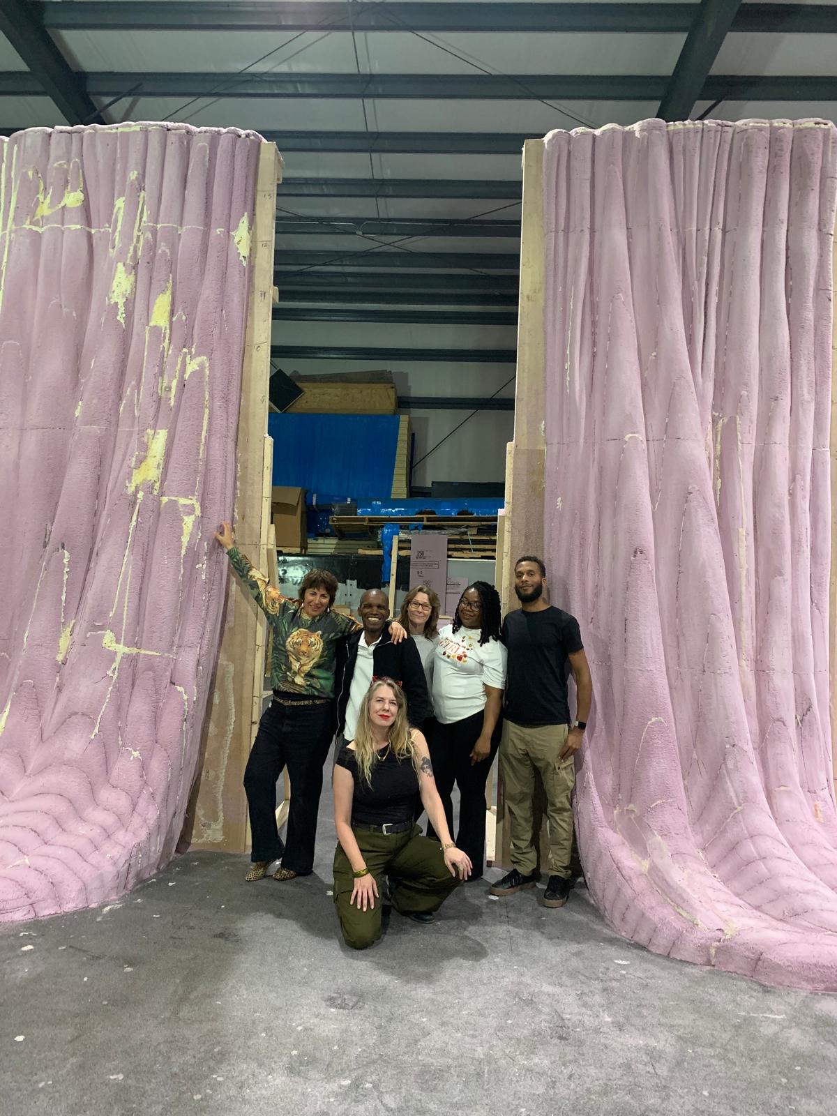 Foam Curtains / Theater of The Horizon