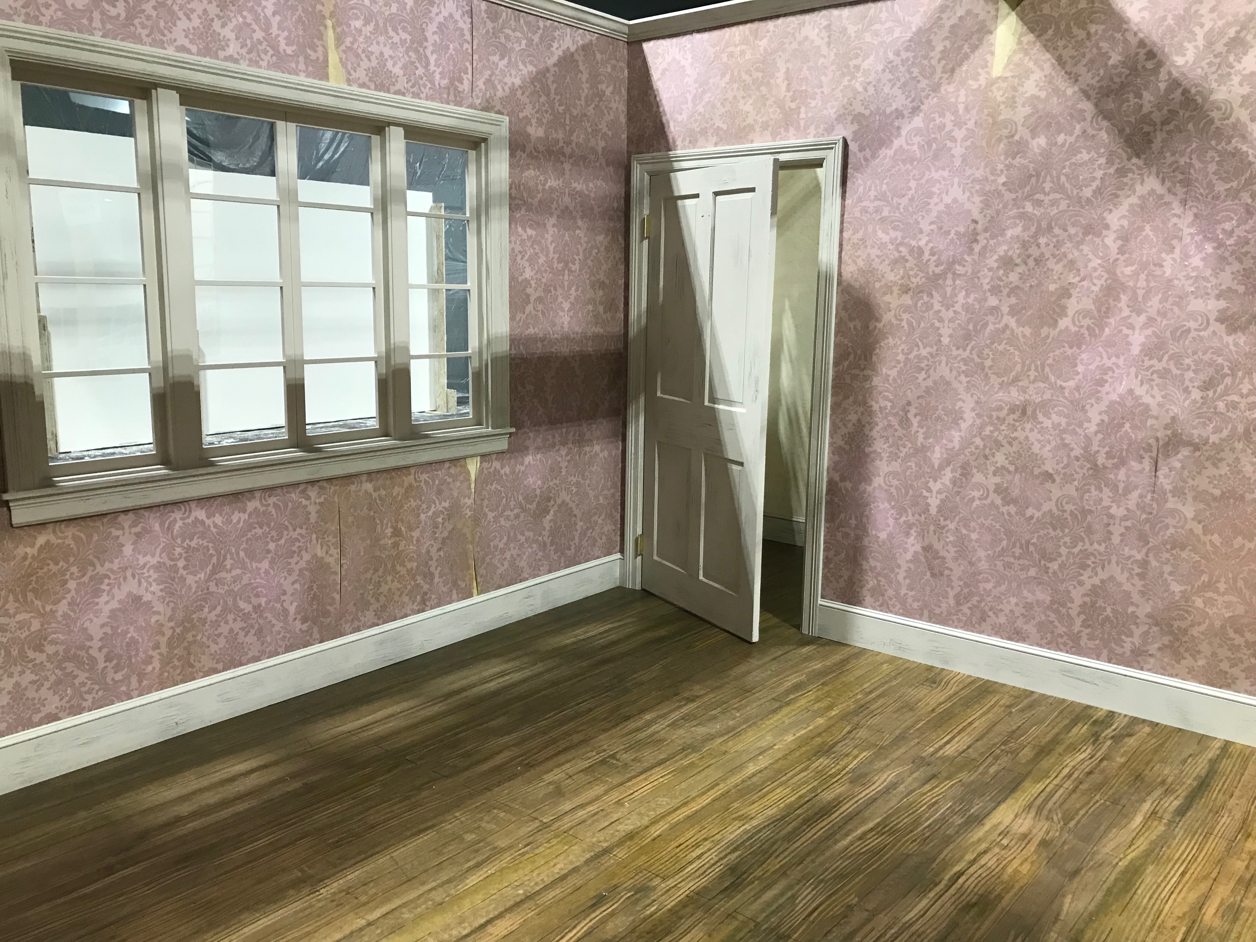 Julia S2: Coco's Apt.